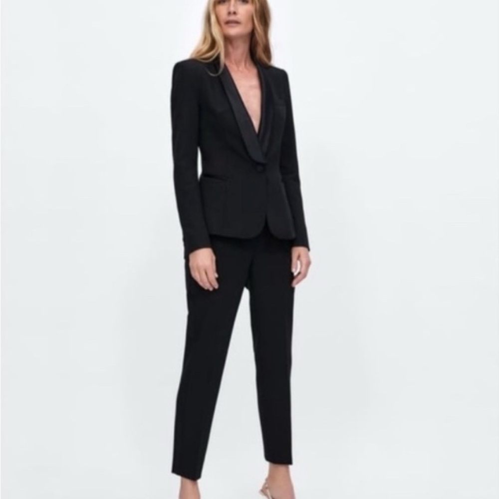 Women’s Tuxedo Blazer & Pants Set